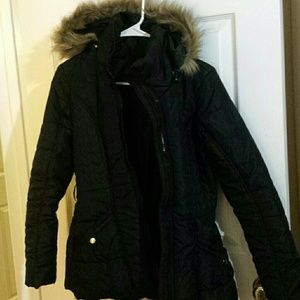 Adorable down coat, faux fur hood, medium length